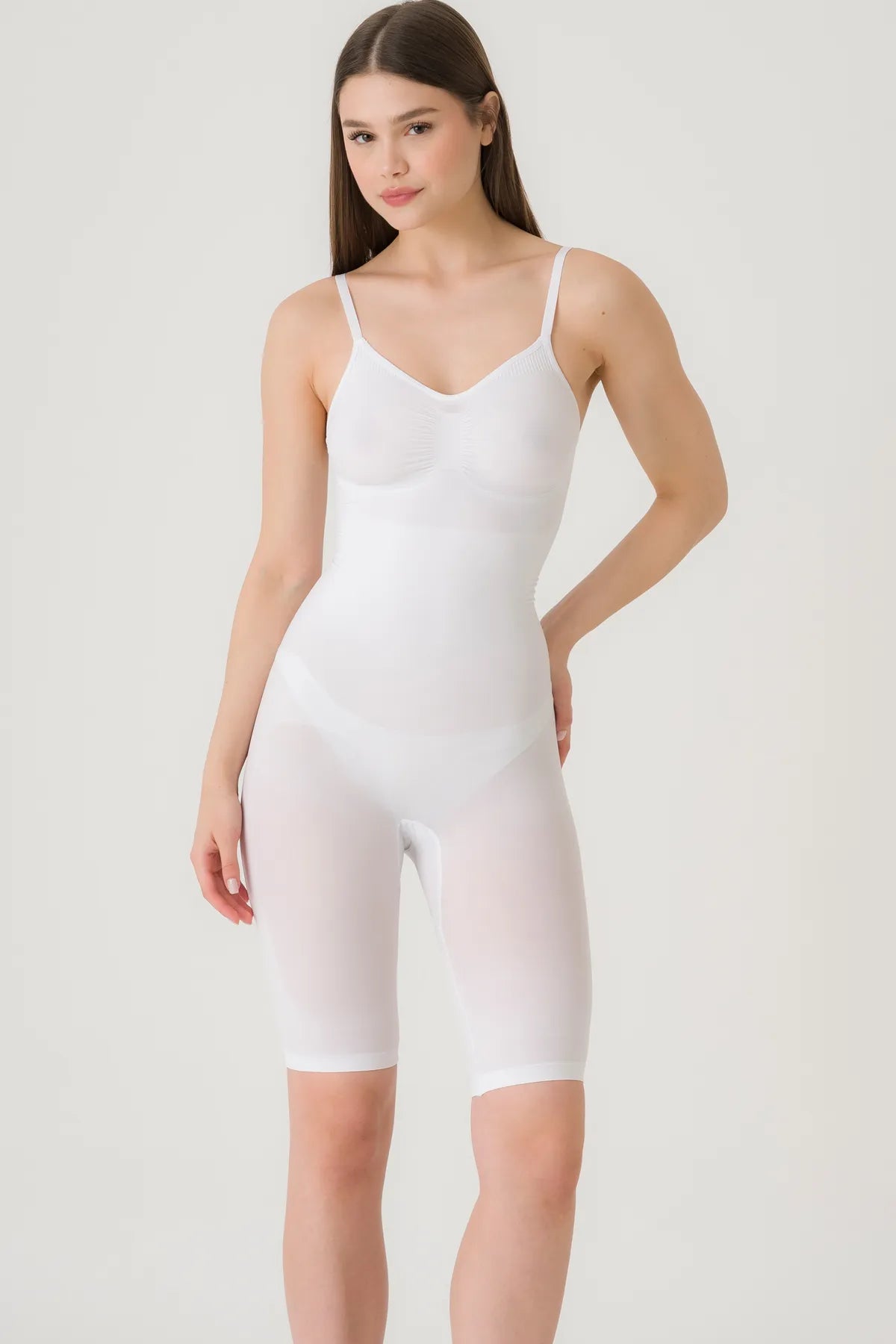 Body sculptant avec short