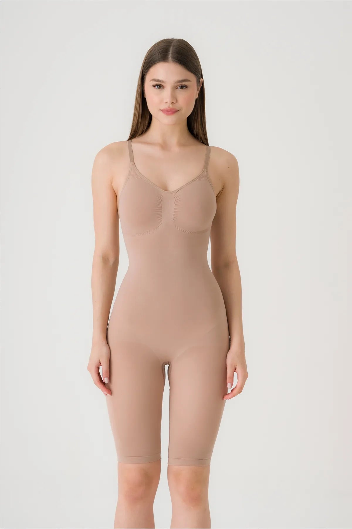 Body sculptant avec short